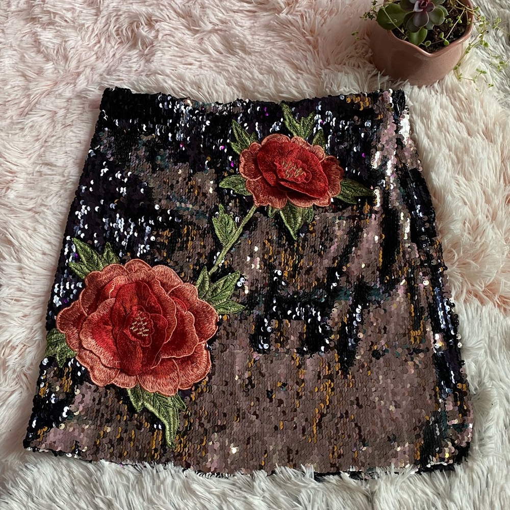 Reflective Sequin Floral Rave Mini Skirt - Forever 21